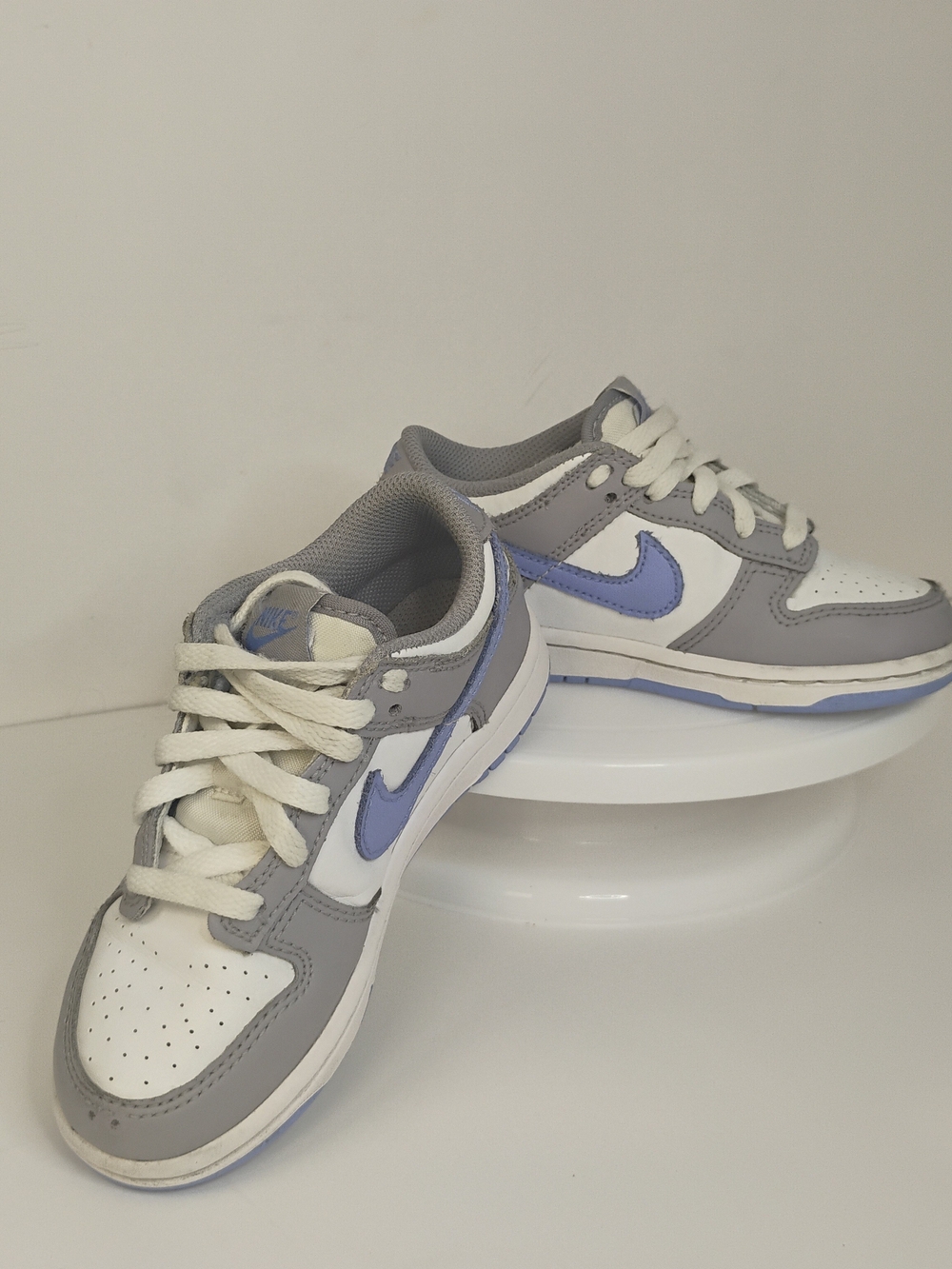 Kids Gray & Light Purple Athletic Sneakers - Nike